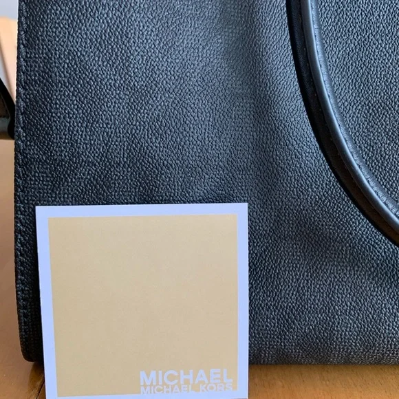 COPY - Michael Kors Large Hamilton MK Logo Tote Bag Purse Black 🖤🖤🖤 Silver Hard… - Picture 16 of 16